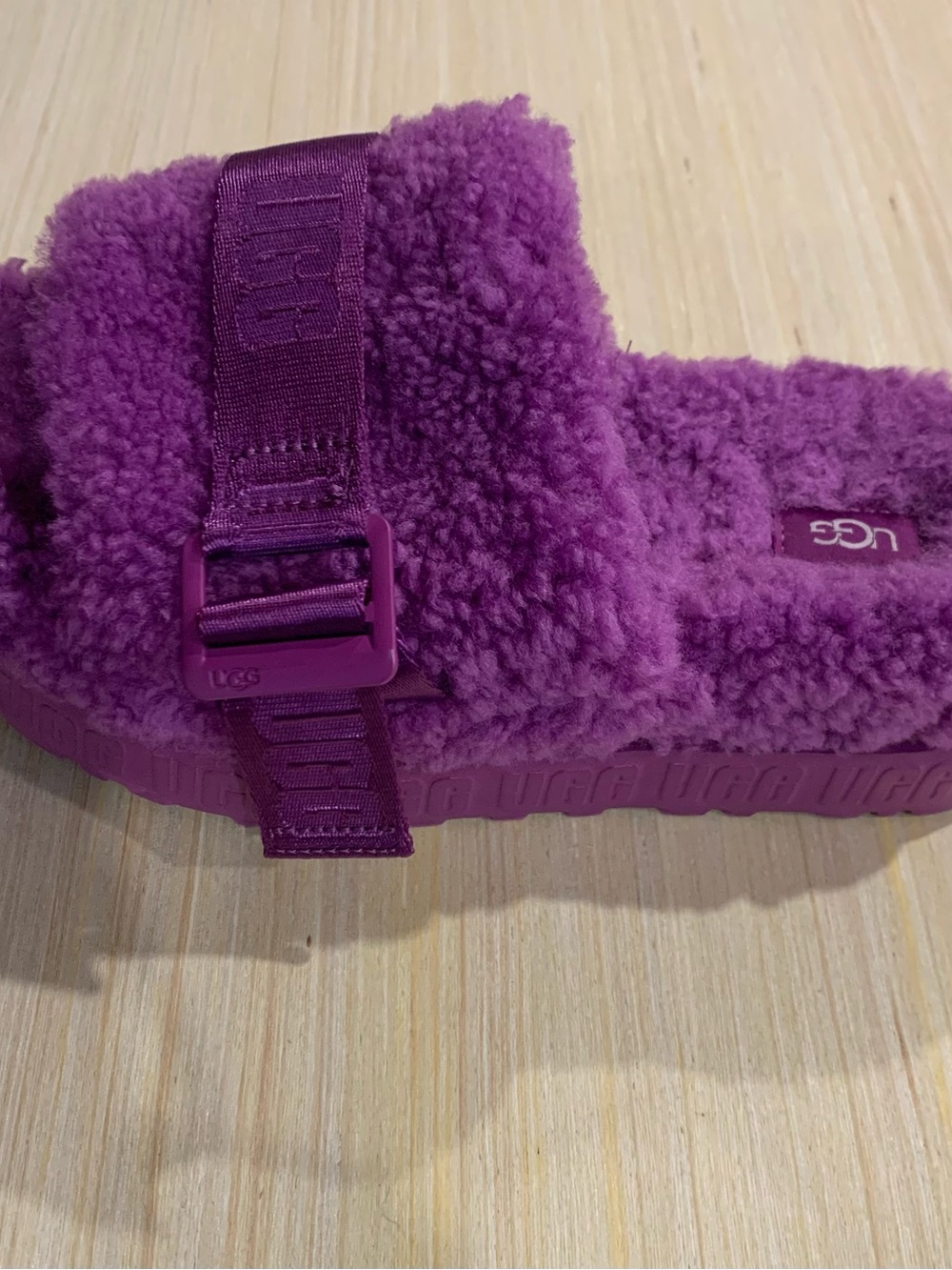 UGG Vibrant Purple Shearling Slide with Adjustable Strap. Size 7 Fluffita slide